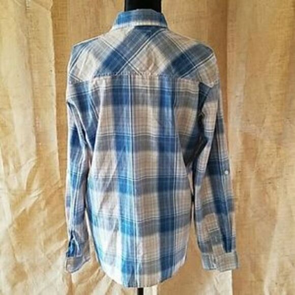 Levi's long sleeve plaid shirt medium - Picture 3 of 3